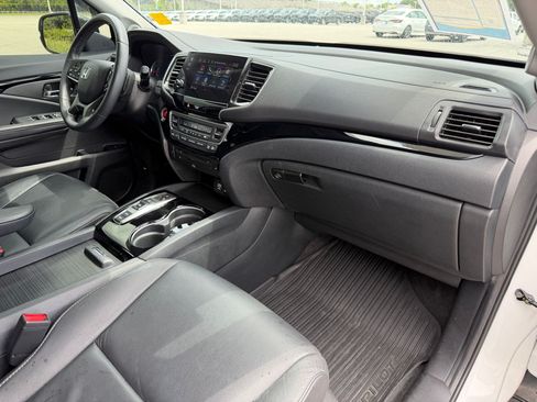 Used 2022 Honda Pilot Touring image 29