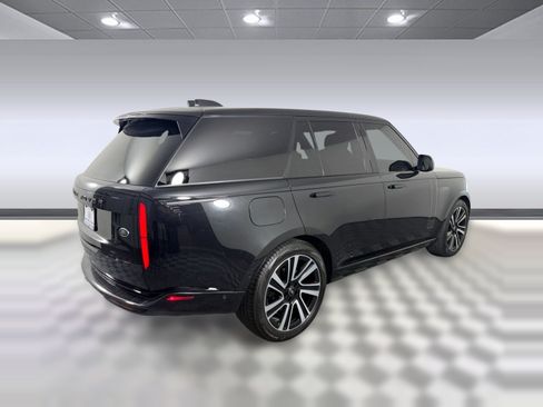 Used 2023 Land Rover Range Rover SE AWD/4WD image 9