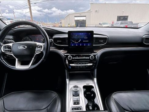 Used 2022 Ford Explorer Limited RWD image 15