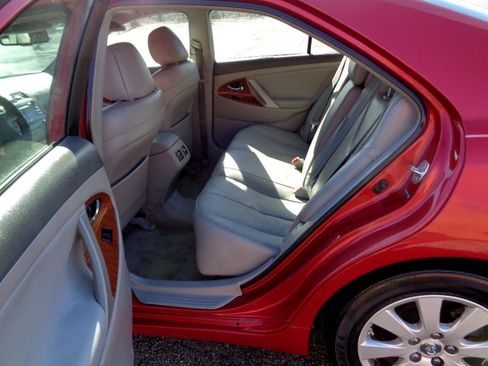 Used 2009 Toyota Camry XLE image 16