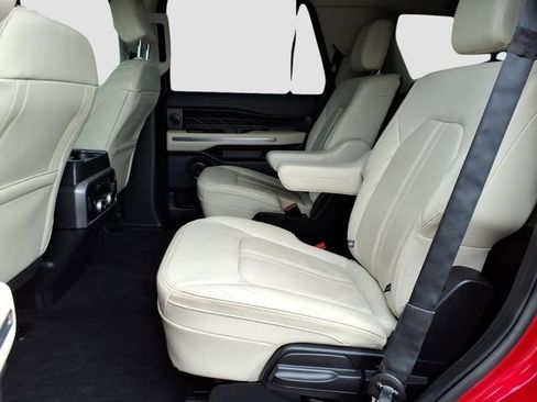 Used 2021 Ford Expedition Platinum AWD/4WD image 32