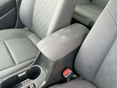 Used 2024 Toyota Corolla LE image 21