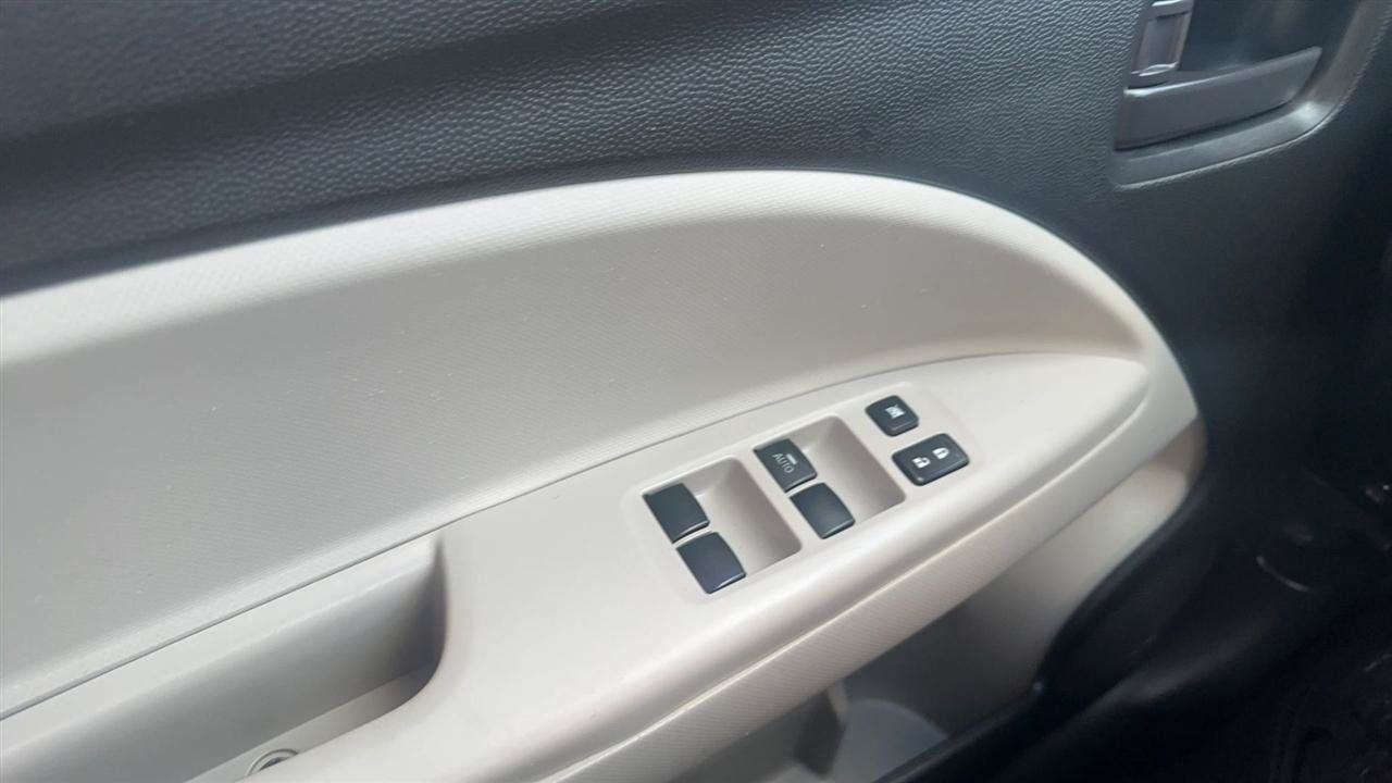 Used 2018 Mitsubishi Mirage G4 ES FWD image 16