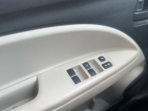 Used 2018 Mitsubishi Mirage G4 ES FWD image 16