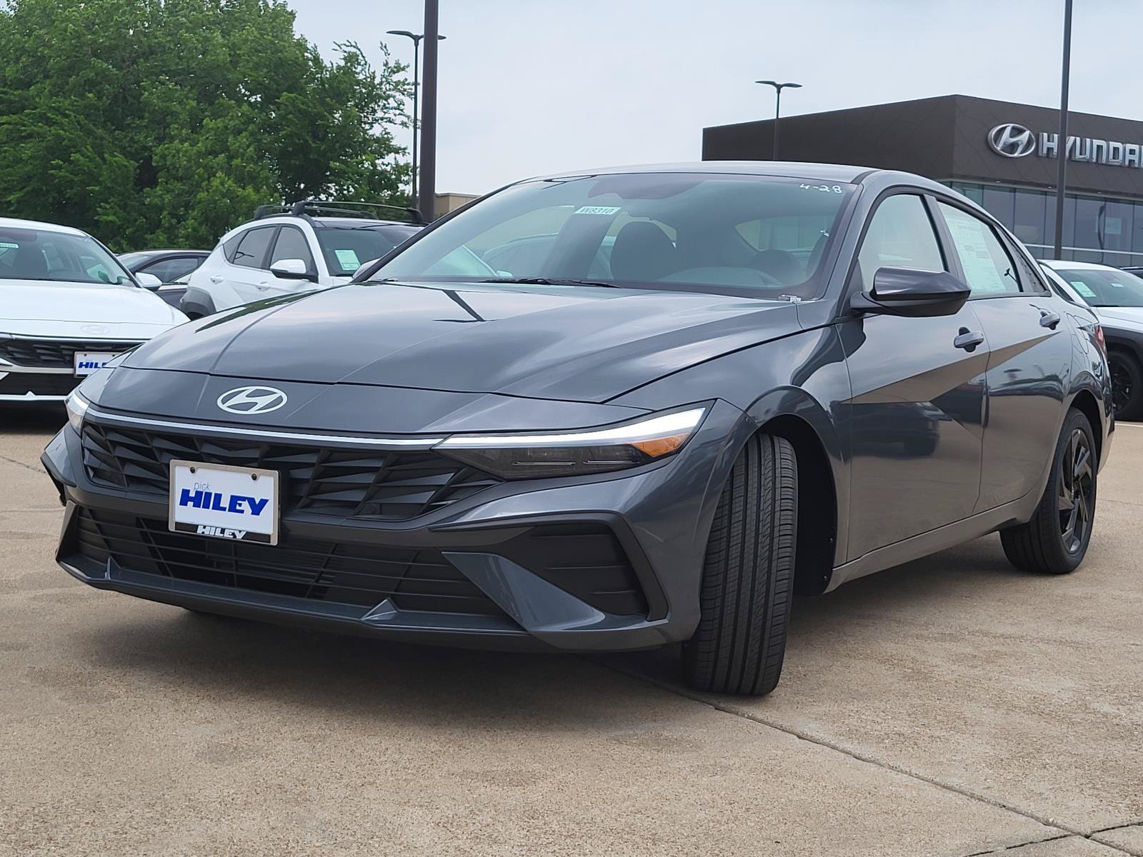Certified 2026 Hyundai Elantra Sport w/ Cargo Package FWD image 2