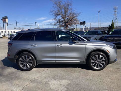 Used 2022 Lincoln Corsair Reserve w/ Elements Package image 2