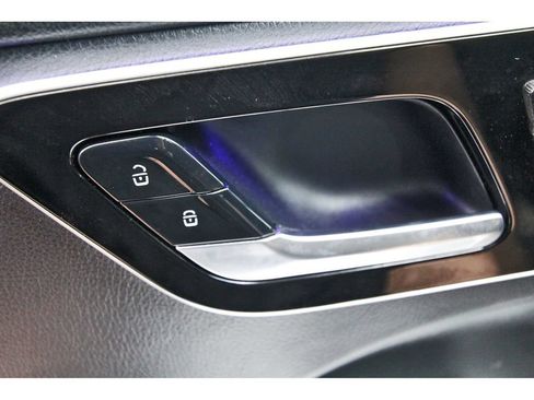 Used 2022 Mercedes-Benz C 300 4MATIC Sedan image 22