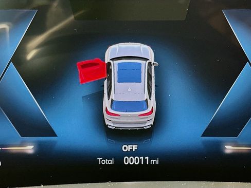 New 2026 BMW X5 xDrive40i w/ M Sport Package image 16