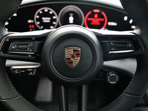 New 2026 Porsche Taycan image 33