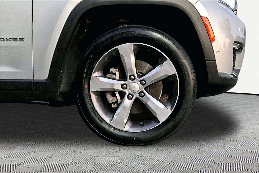 Used 2021 Jeep Grand Cherokee L Limited w/ Luxury Tech Group II AWD/4WD image 26
