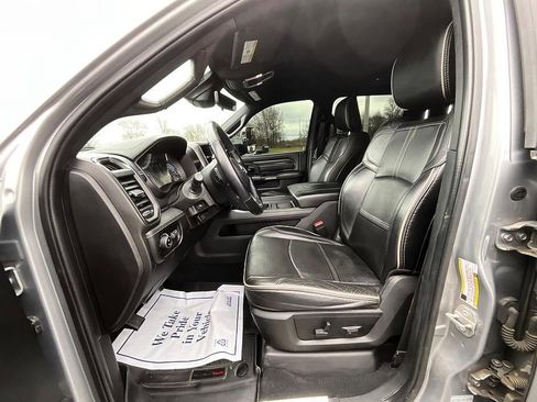 Used 2022 RAM 4500 4x4 Crew Cab DRW image 13