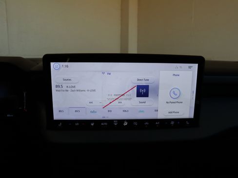 New 2026 Ford Maverick XLT w/ XLT Luxury Package FWD image 29