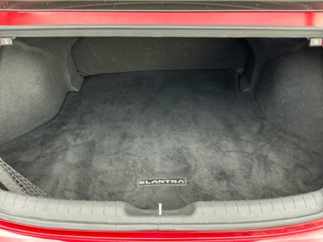 Used 2023 Hyundai Elantra SEL w/ Convenience Package FWD image 17