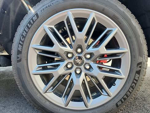 Used 2025 Ford Expedition Max Platinum w/ Stealth Performance Package AWD/4WD image 9