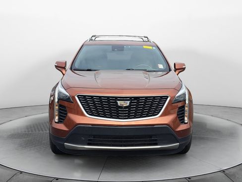 Used 2019 Cadillac XT4 Premium Luxury w/ Enhanced Visibility Package FWD image 2