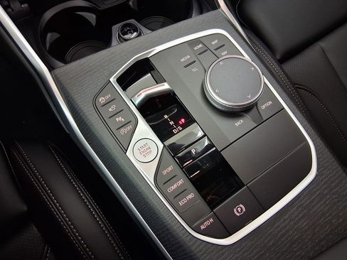 New 2026 BMW 330i Sedan w/ Convenience Package image 16