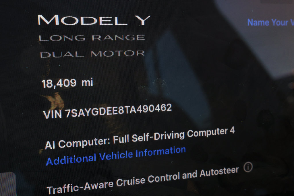 Used 2026 Tesla Model Y Long Range AWD/4WD image 10