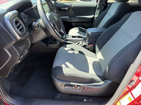Certified 2023 Toyota Tacoma TRD Sport w/ Advanced Technology Package AWD/4WD image 18