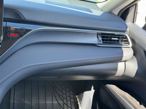 Used 2023 Toyota Camry SE w/ Protection Package (Q2) (TMS) FWD image 19