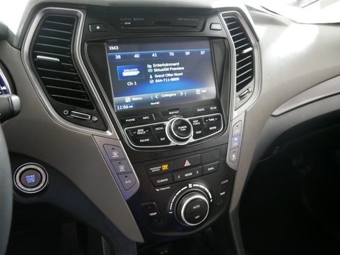 Used 2015 Hyundai Santa Fe Limited w/ Option Group 04 FWD image 22