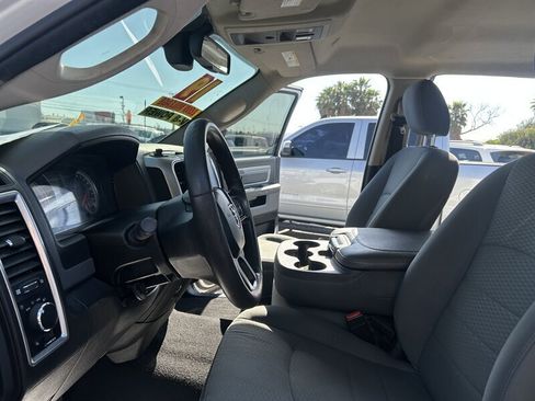 Used 2019 RAM 1500 Classic SLT image 27