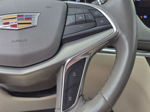 Certified 2023 Cadillac XT5 Premium Luxury AWD/4WD image 12