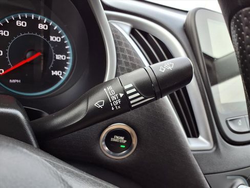 Used 2024 Chevrolet Malibu LT image 19