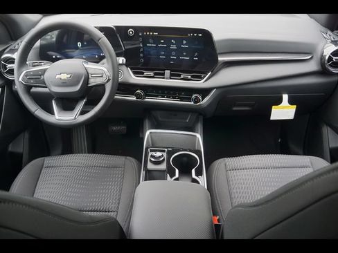 New 2026 Chevrolet Equinox LT w/ Safety and Technology Package FWD image 13