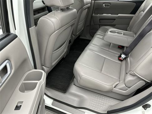 Used 2012 Honda Pilot Touring image 23