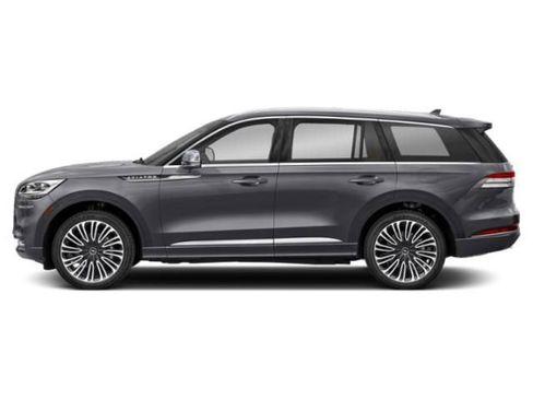 Used 2022 Lincoln Aviator Black Label w/ Class IV Trailer Tow Package image 2