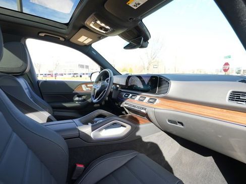 Certified 2025 Mercedes-Benz GLE 580 4MATIC image 42