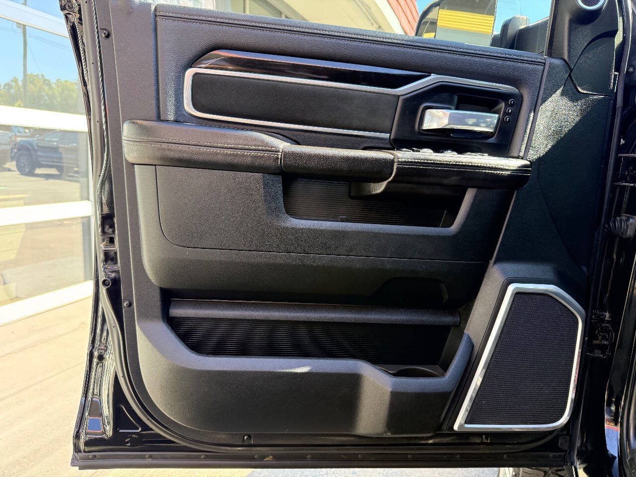 Used 2021 RAM 3500 Laramie AWD/4WD image 17
