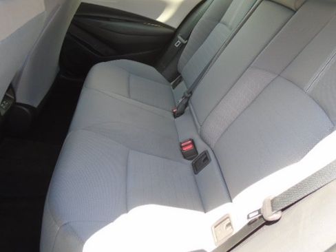 Used 2023 Toyota Corolla SE FWD image 3