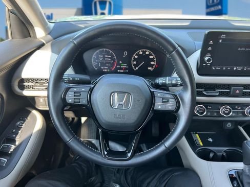Used 2025 Honda HR-V EX-L image 17