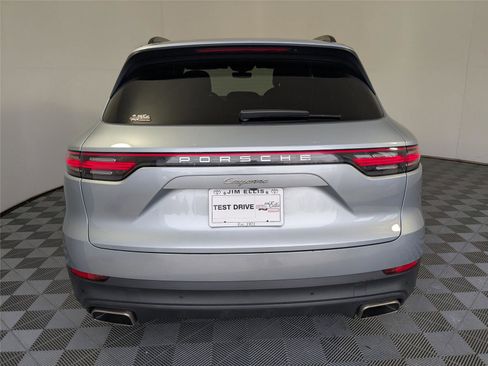 Used 2021 Porsche Cayenne image 3