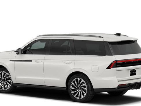 New 2026 Lincoln Navigator Black Label AWD/4WD image 25