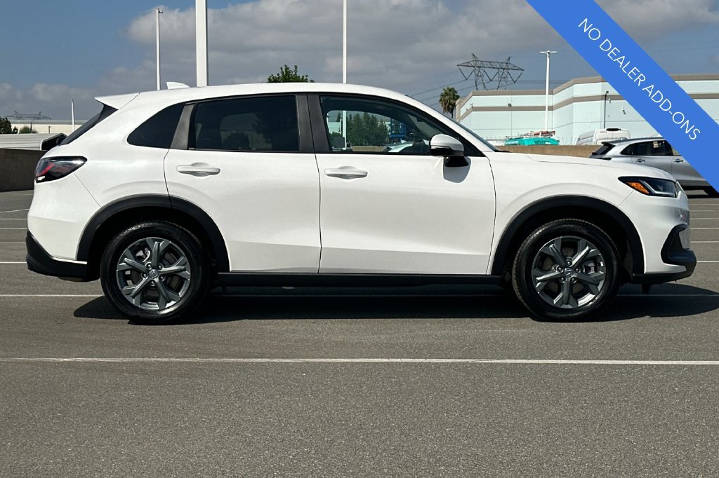 Certified 2026 Honda HR-V LX image 3