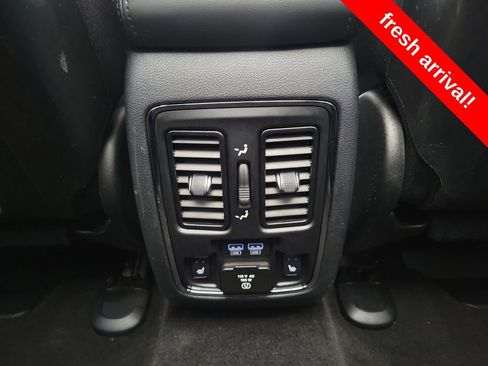 Used 2020 Jeep Grand Cherokee Limited w/ Luxury Group II image 13