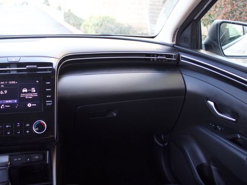 Used 2023 Hyundai Tucson SEL FWD image 15