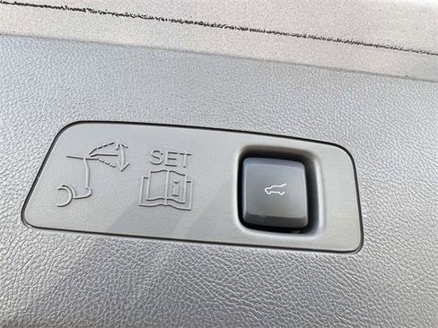 Certified 2022 Lincoln Corsair AWD w/ Premium Package image 12