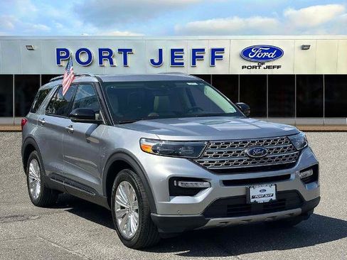 Certified 2023 Ford Explorer Limited w/ Equipment Group 301A AWD/4WD image 3