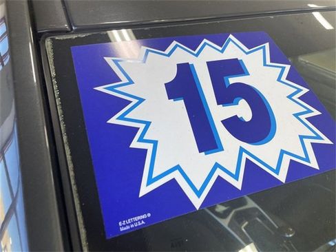 Used 2015 Cadillac SRX Luxury w/ Driver Awareness Package image 9