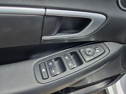 Used 2025 Hyundai Sonata SEL FWD image 13