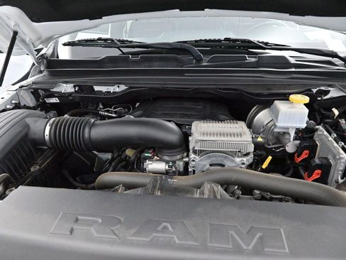 Used 2022 RAM 1500 Laramie AWD/4WD image 33