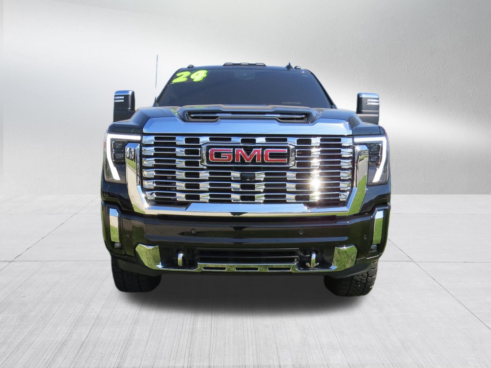 Used 2024 GMC Sierra 3500 Denali w/ Denali Reserve Package AWD/4WD image 10
