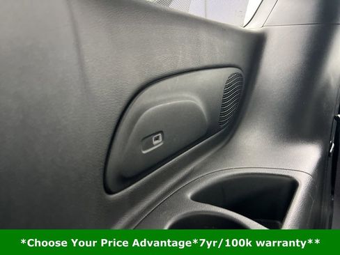 Certified 2025 Chrysler Pacifica Limited image 24