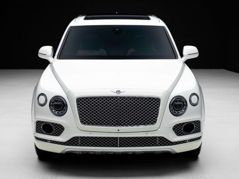 Used 2018 Bentley Bentayga AWD/4WD image 6