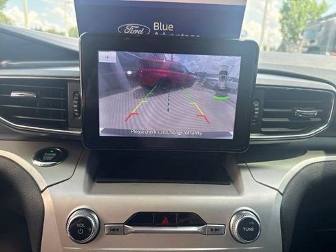 Certified 2021 Ford Explorer XLT w/ Equipment Group 202A RWD image 24