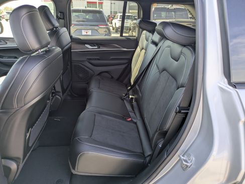 New 2026 Jeep Grand Cherokee Altitude RWD image 13