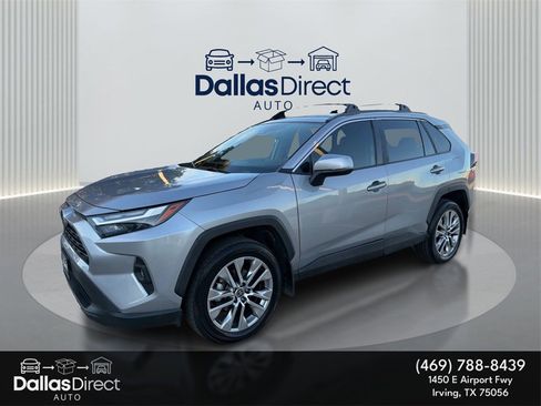 Used 2023 Toyota RAV4 XLE Premium image 2